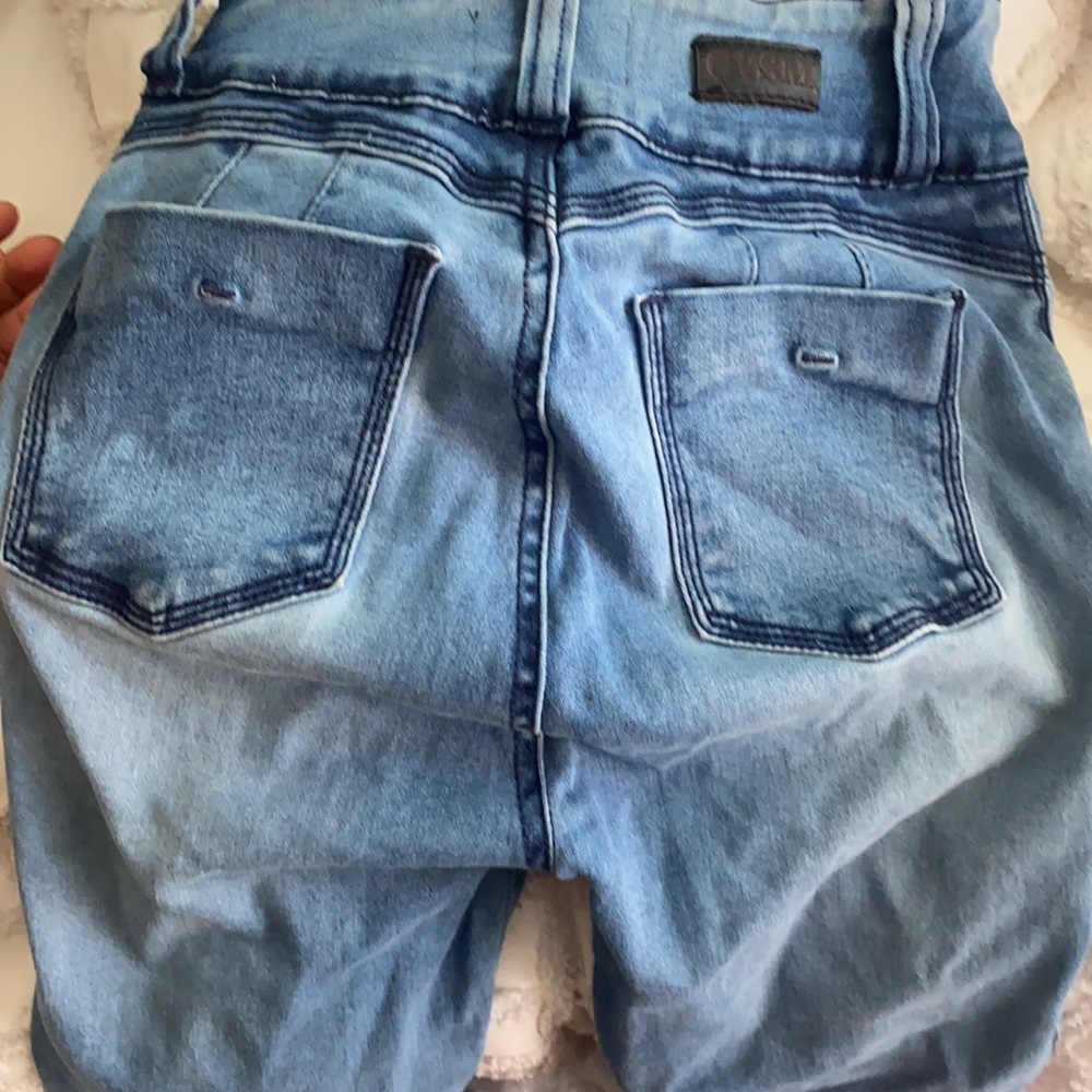 Jeans - Picture 3 of 4